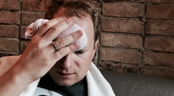 Skuteczne leczenie zatok: Leki, irygacja i kiedy wizyta u lekarza?