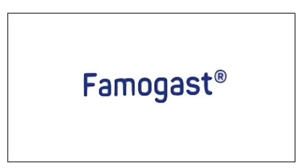 Niebieski napis Famogast® na białym tle.